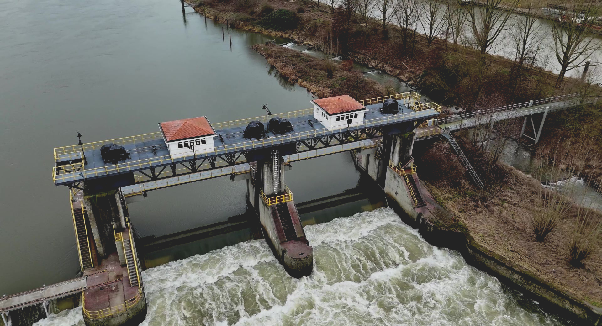 Drone-inspectie-stuwen-maas-leap3d-drone-mapping.jpg